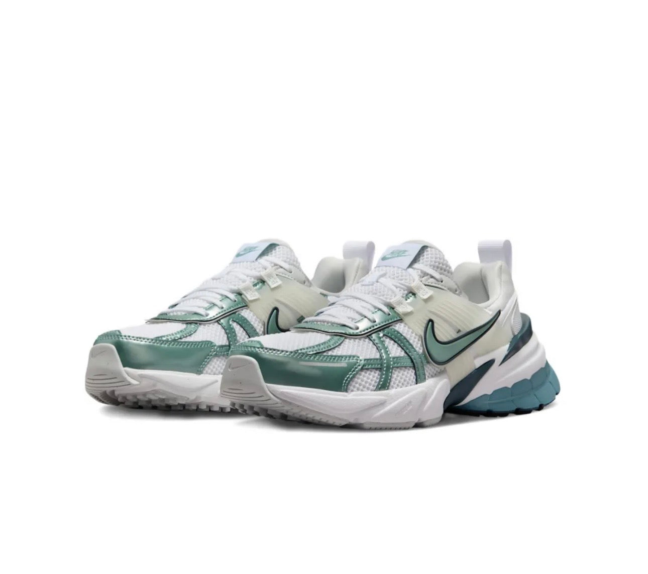 Nike V2K White Light Green