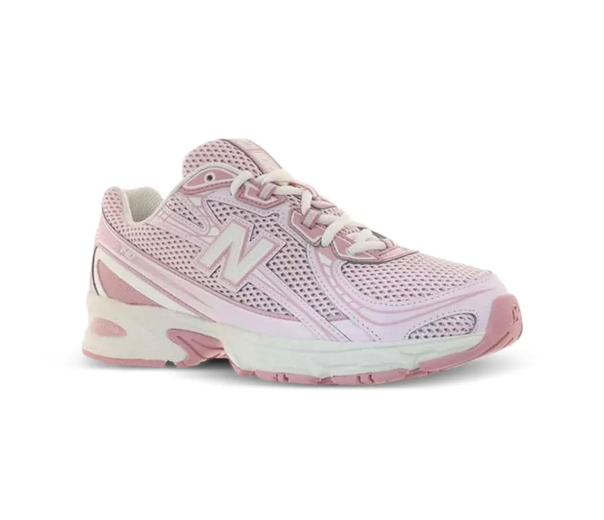 New Balance 740 pink