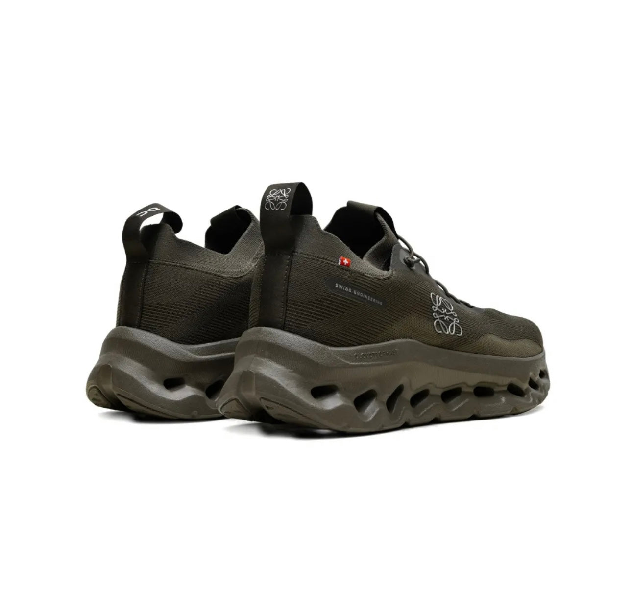 On Cloud X Loewe Black
