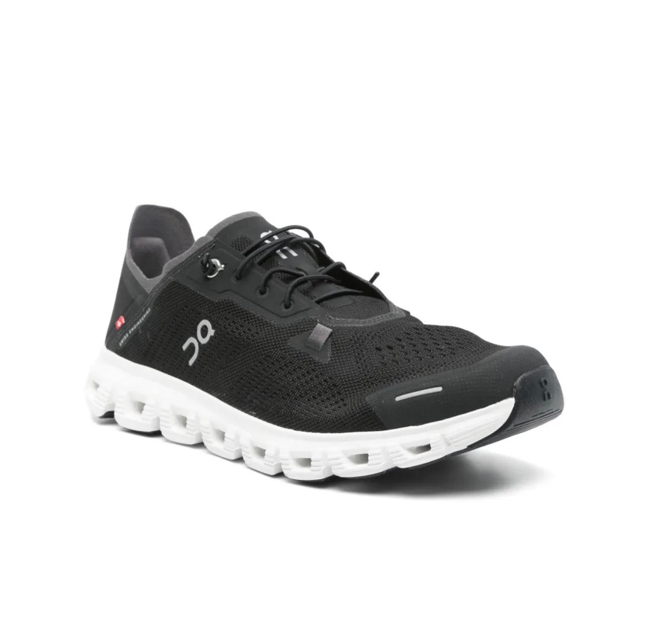 On cloud 5.0 black white
