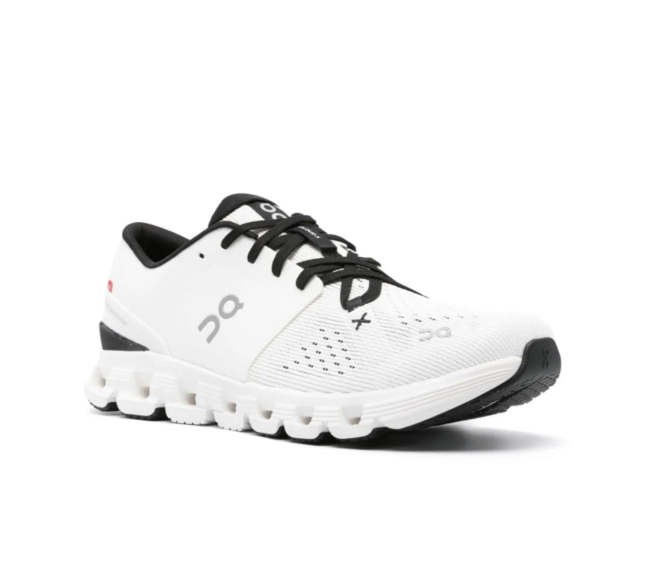 On cloud 5.0 white black