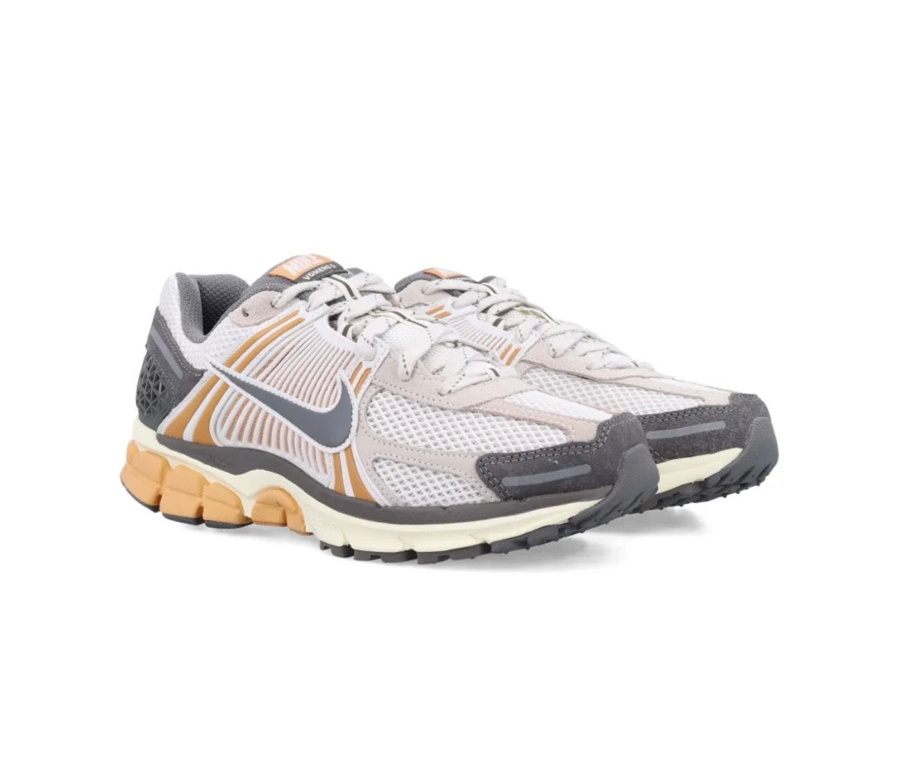 Nike Zoom Vomero 5 grey cream