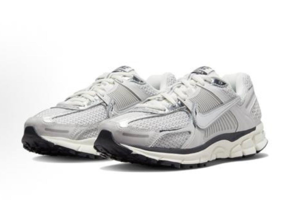 Nike Zoom Vomero 5 Silver Black