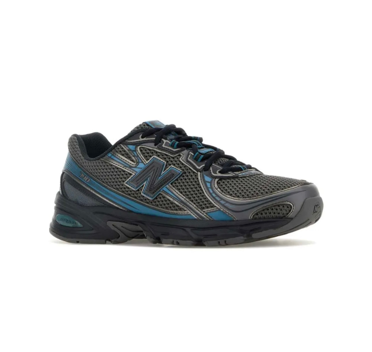 New Balance 740 black blue