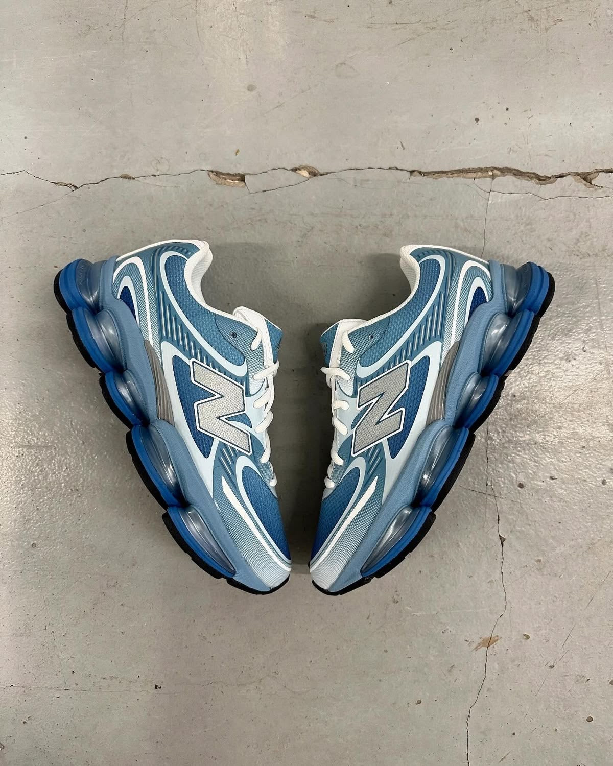 New Balance 2000