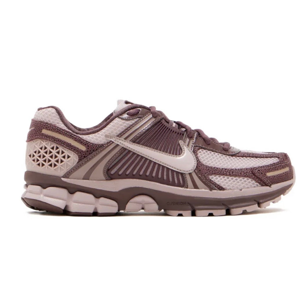 Nike Zoom Vomero 5 Brown Pink