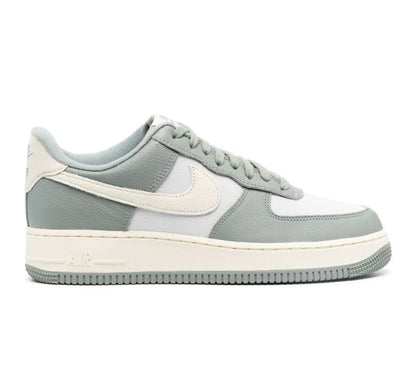 Nike AIR FORCE 1 Grey