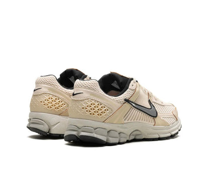 Nike Zoom Vomero 5 Beige
