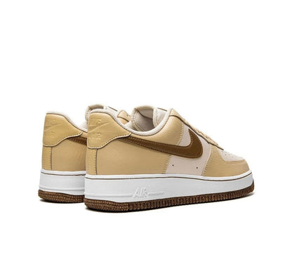 Nike AIR FORCE 1 Mocha