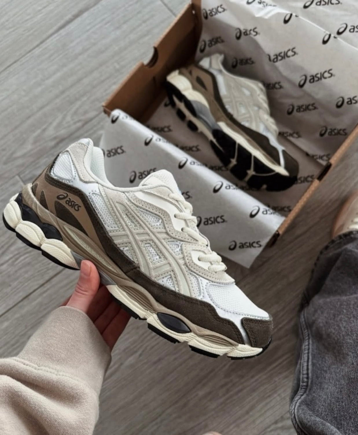 Asics Gel Light Beige Brown מידה44