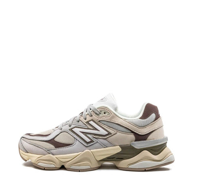 New Balance 9060 Light grey and green olive