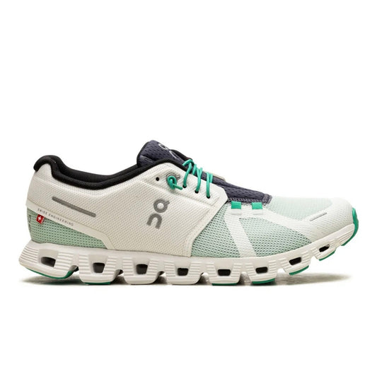 On cloud 5.0 white green