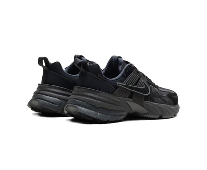 Nike V2K Black