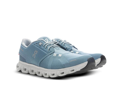 On cloud 5.0 light blue white