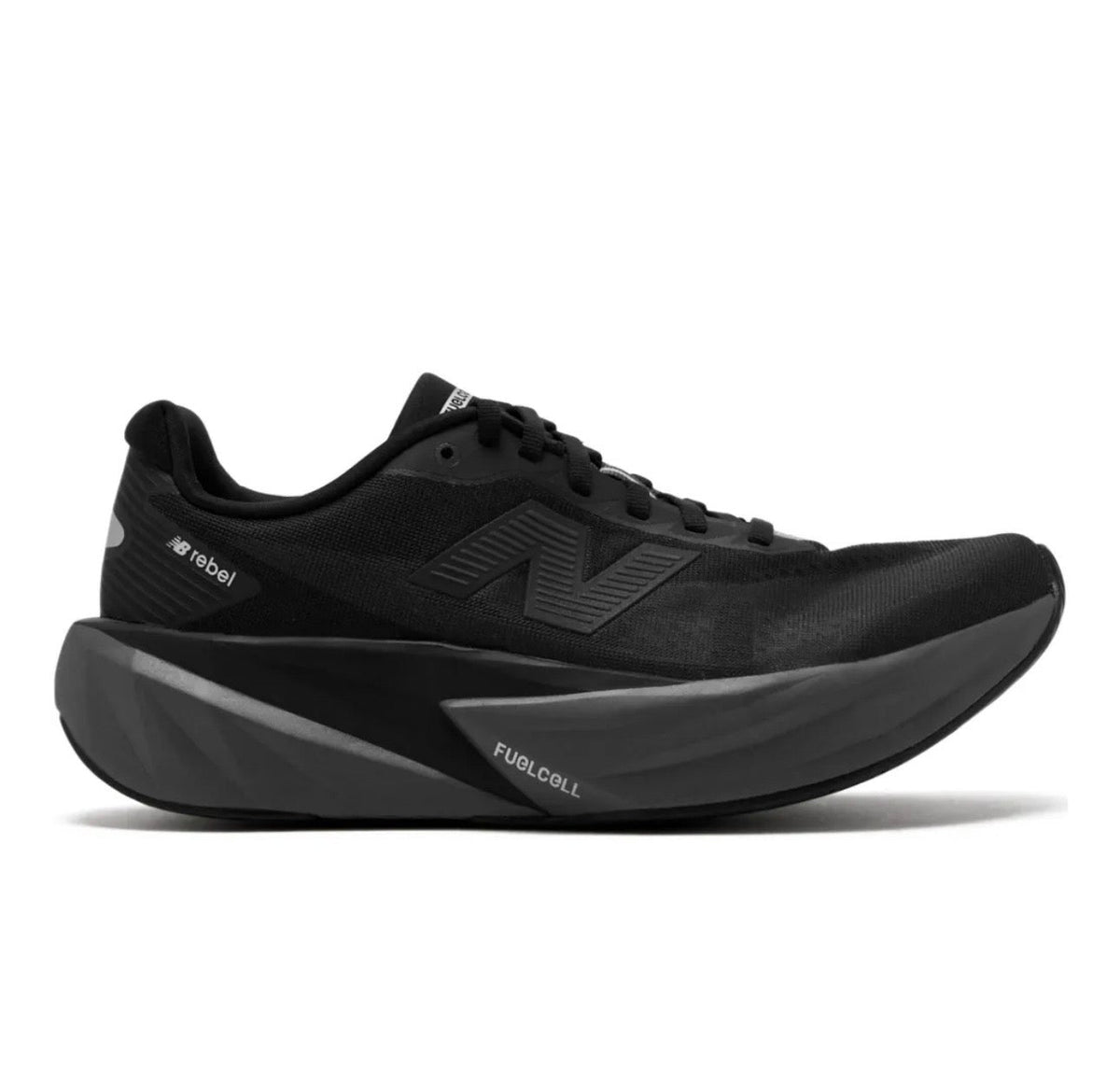 נעלי New Balance FuelCell Black מקוריות בעיצוב אופנתי עכשווי לקידום אתר