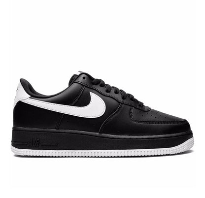 Nike AIR FORCE 1 Black White