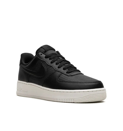 Nike AIR FORCE 1 Black White