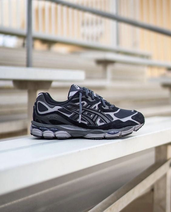 Asics Gel NYC Black מידה 39.5 , 45