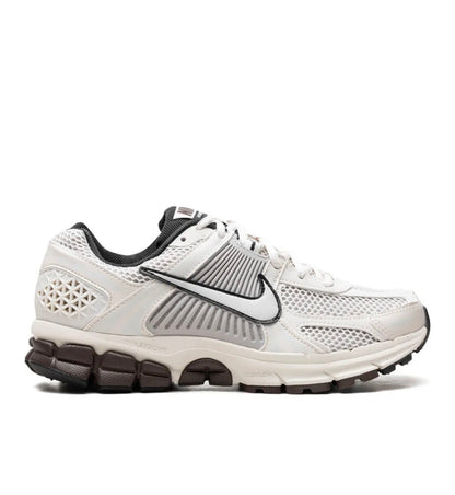 Nike Zoom Vomero 5 White Black