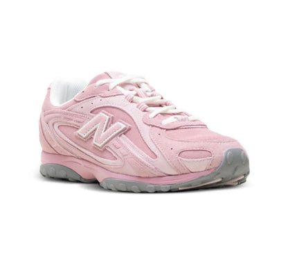 New Balance 204L pink