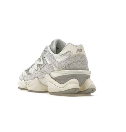 New Balance 9060 light grey מידה 45