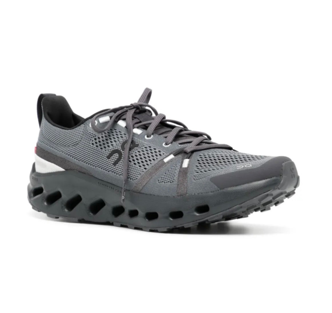 On Cloudsurfer Grey