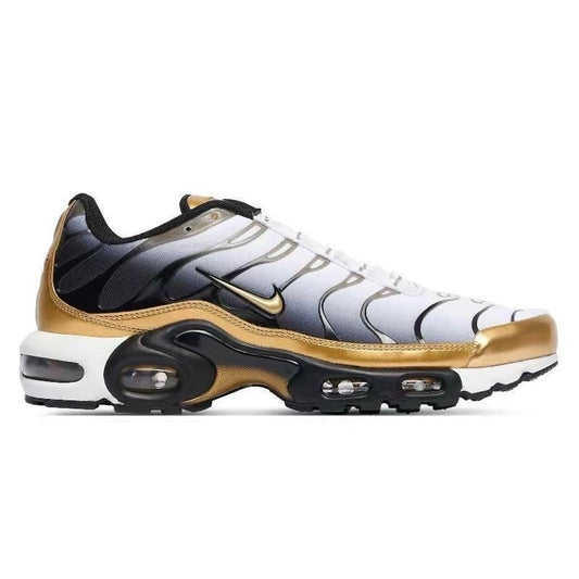 Nike Vapormax wavy black gold