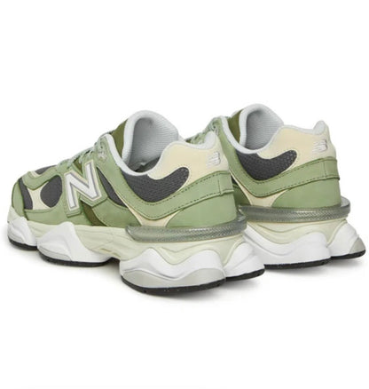 New Balance 9060 Triple Green