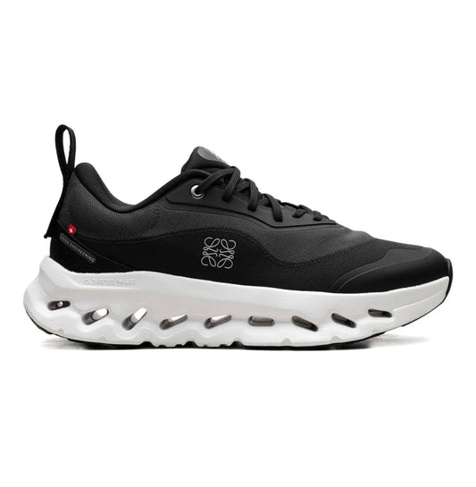 נעלי On Cloud X Loewe Black White מקוריות בעיצוב אופנתי עכשווי לקידום אתר