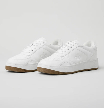 Alo Sneakers White Brown