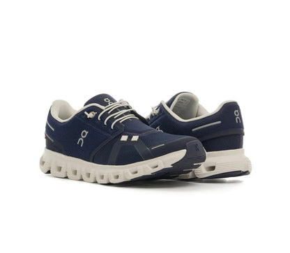 On cloud 5.0 dark blue white