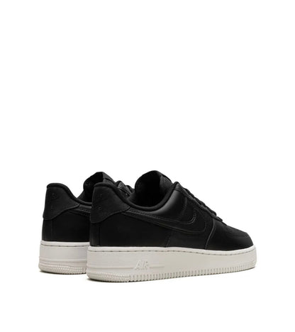 Nike AIR FORCE 1 Black White