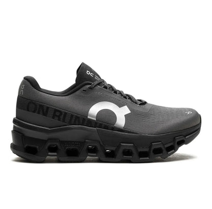 On Cloudmonster black