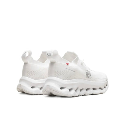 On Cloud White