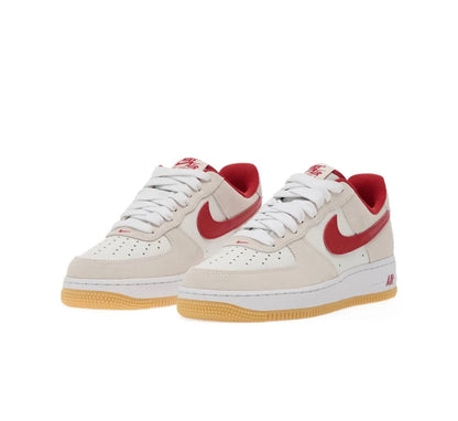 Nike AIR FORCE 1 Cream Red
