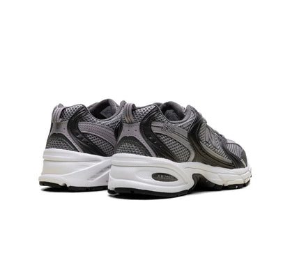 New Balance 530 black grey