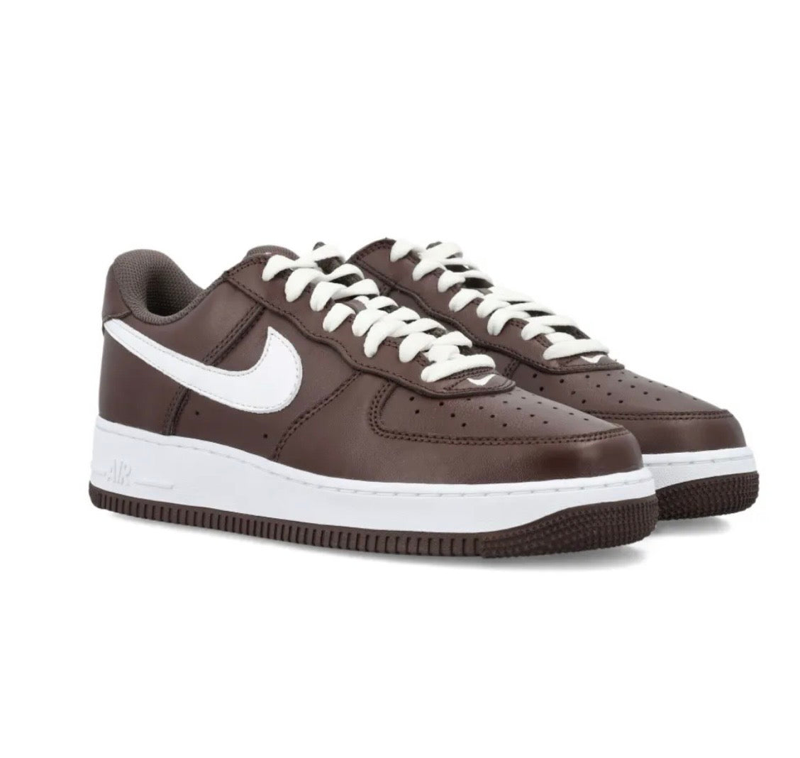 Nike AIR FORCE 1 Dark Brown