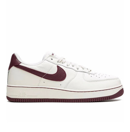 Nike AIR FORCE 1 White Beetroot