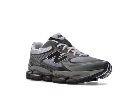 New Balance 2000 Gray