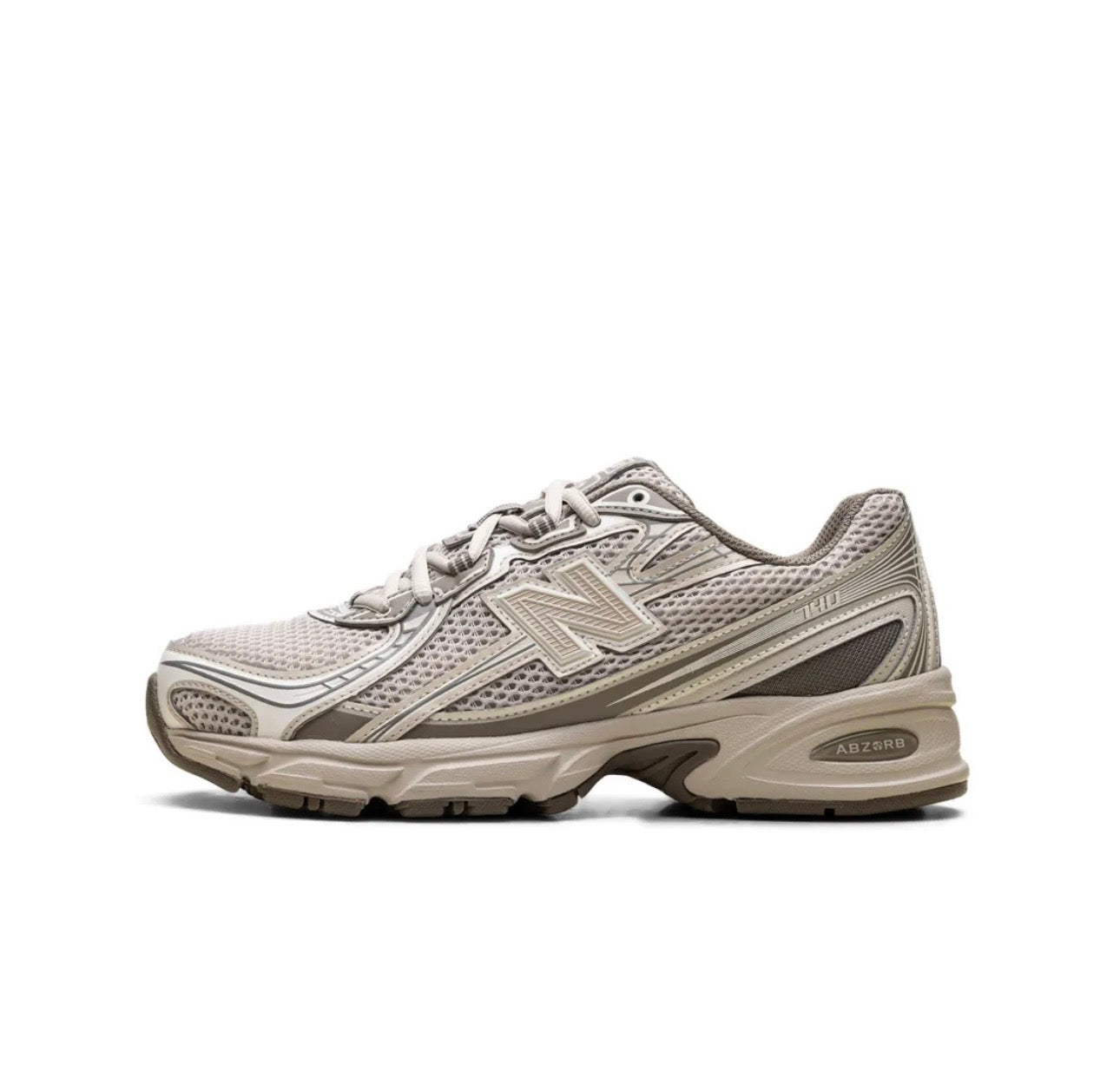 New Balance 740 cream
