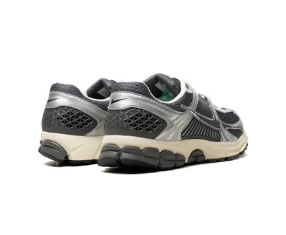 Nike Zoom Vomero 5 Grey Silver