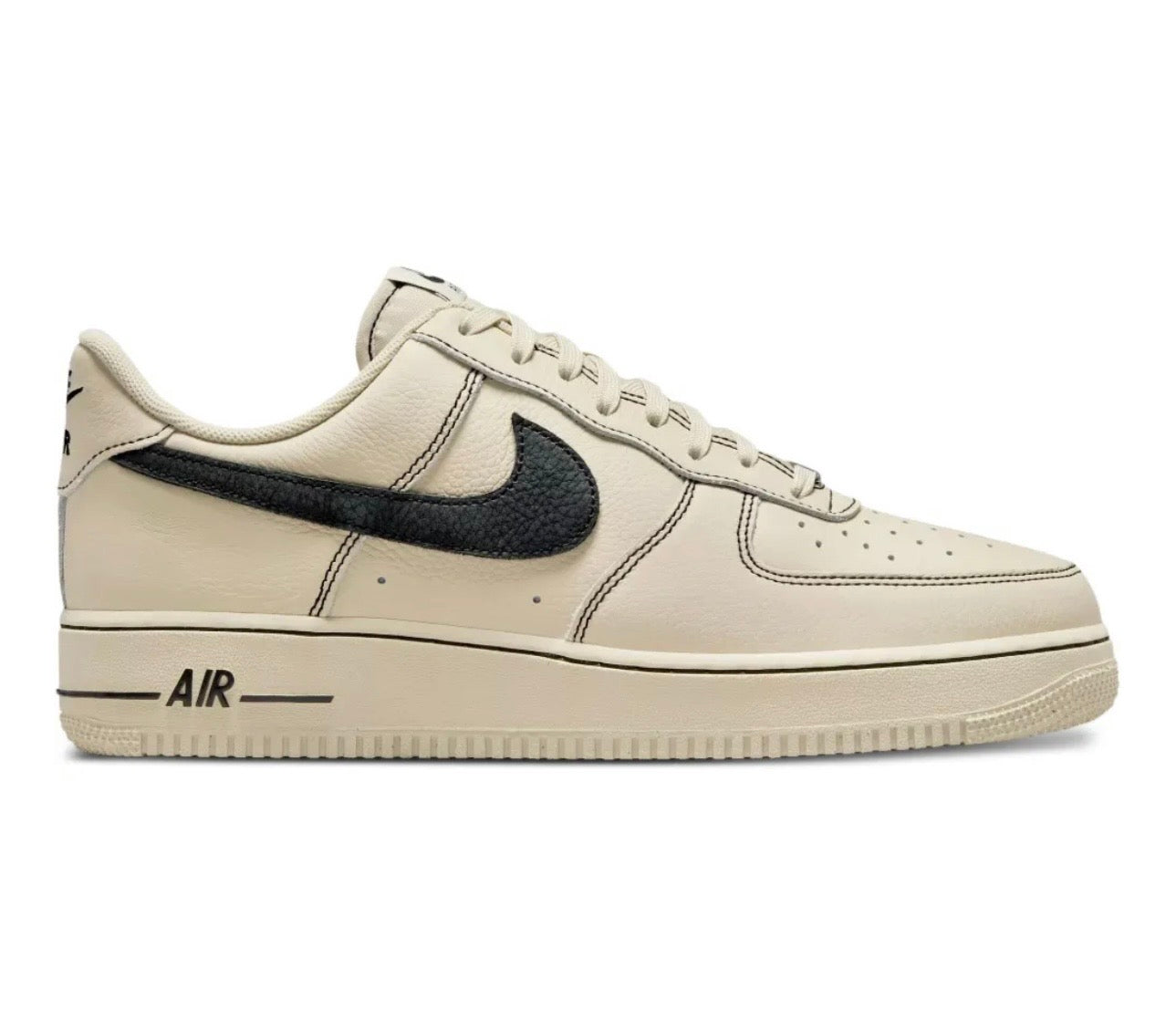 Nike AIR FORCE 1 Cream Black