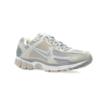 Nike Zoom Vomero 5 Grey