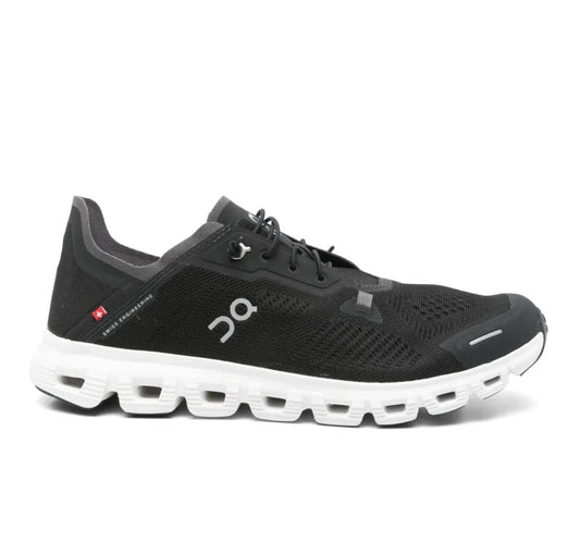 On cloud 5.0 black white