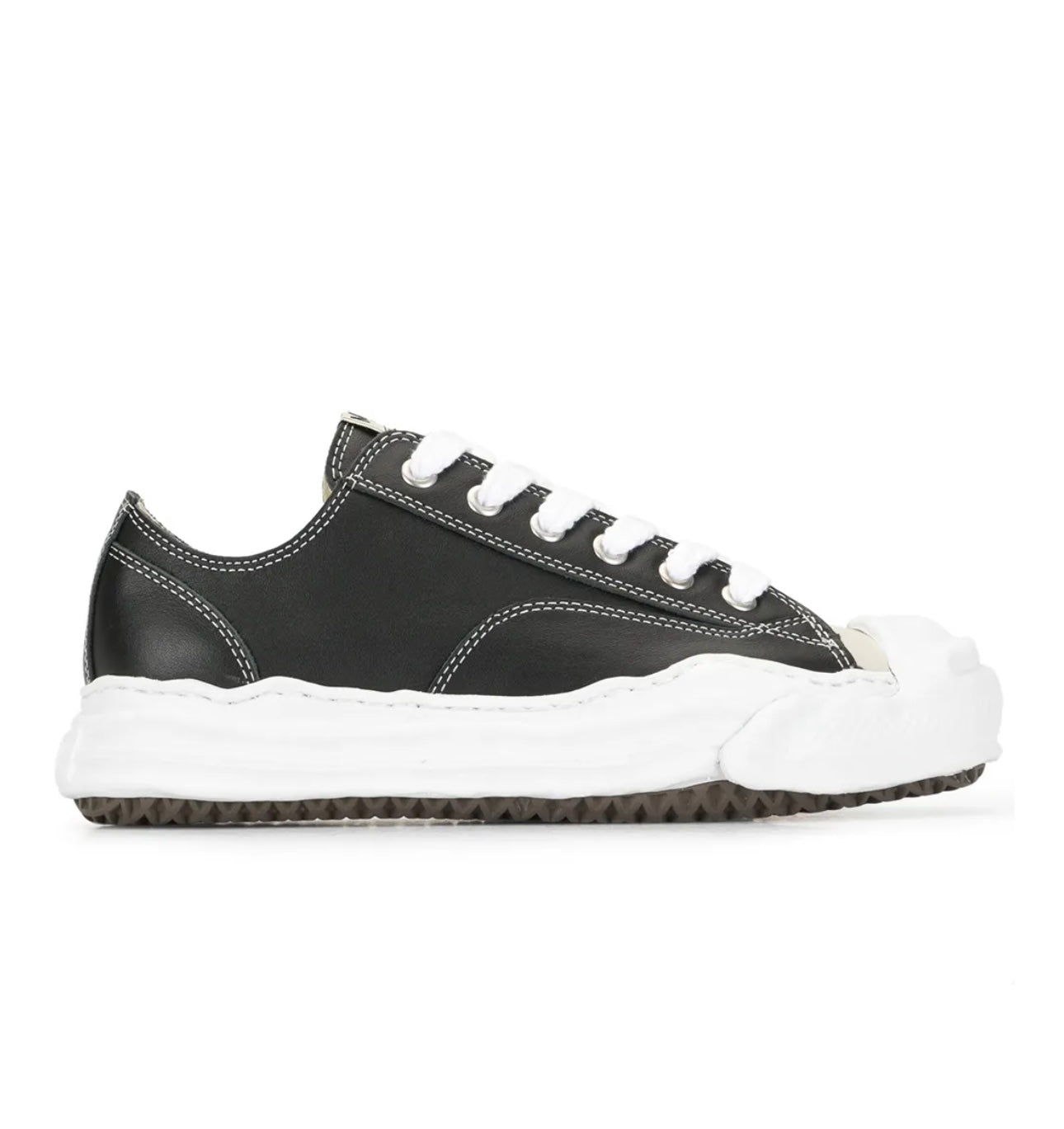Maison Mihara Black White