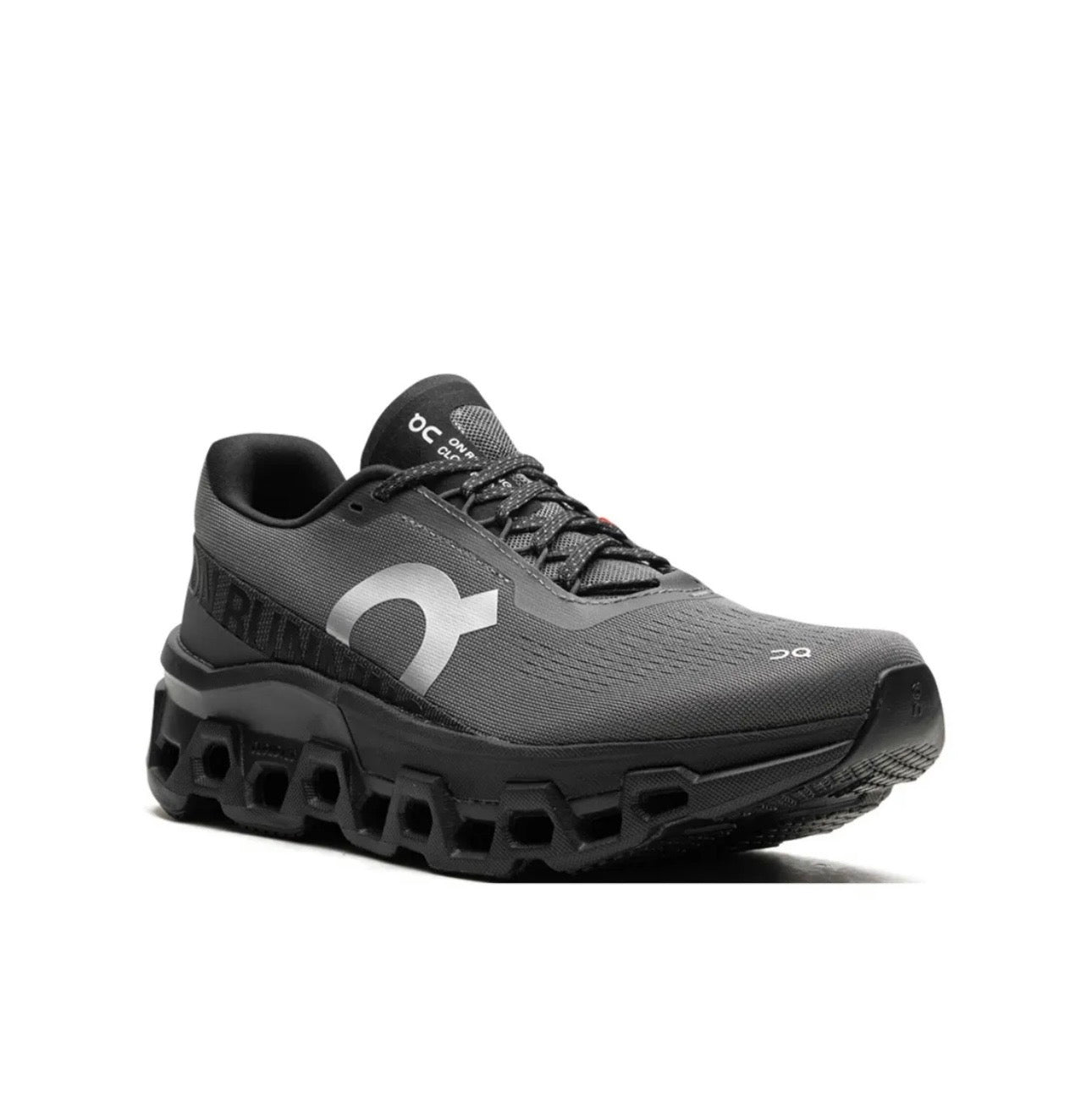On Cloudmonster black